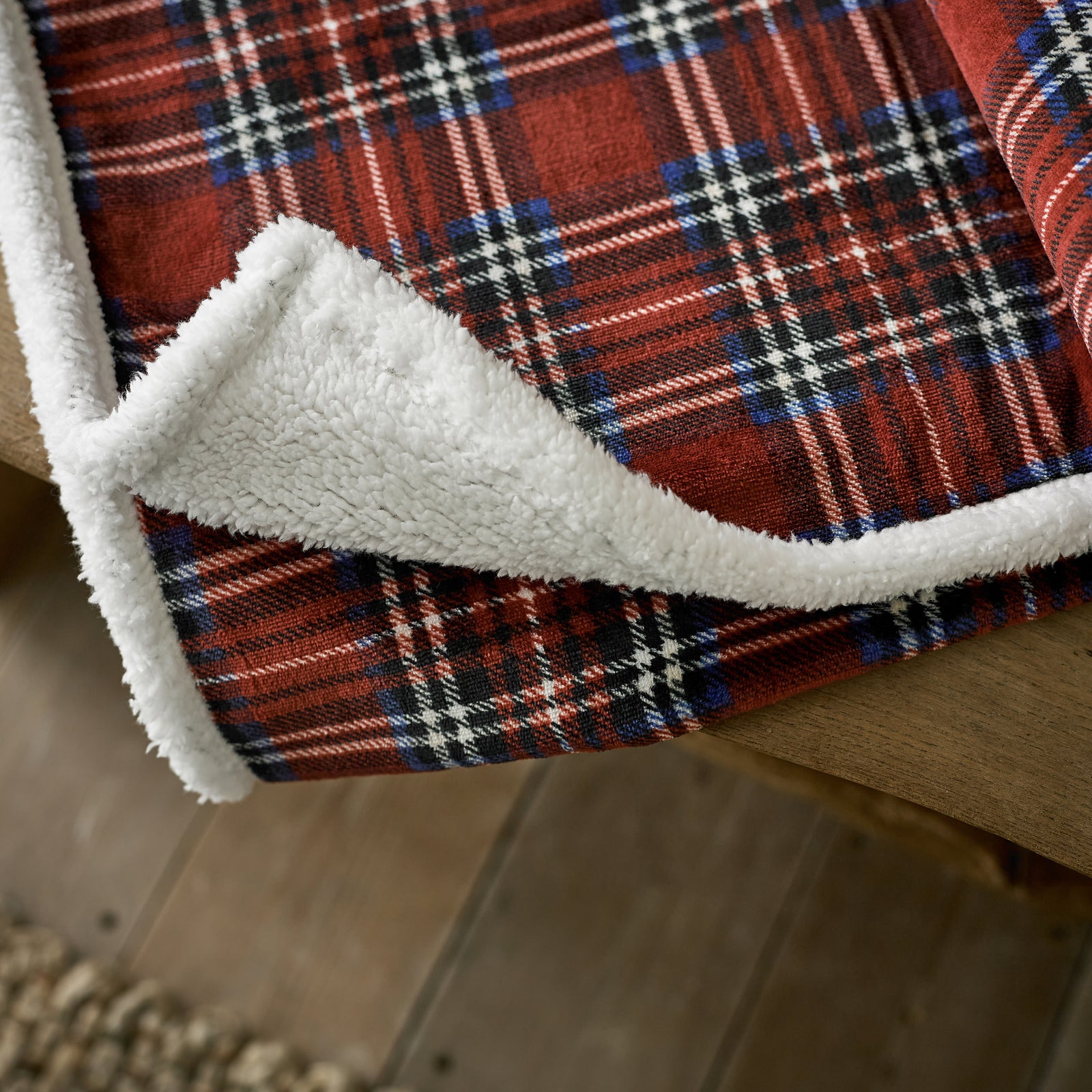 Royal Stewart Cuddly Sherpa Fleece Throw Red