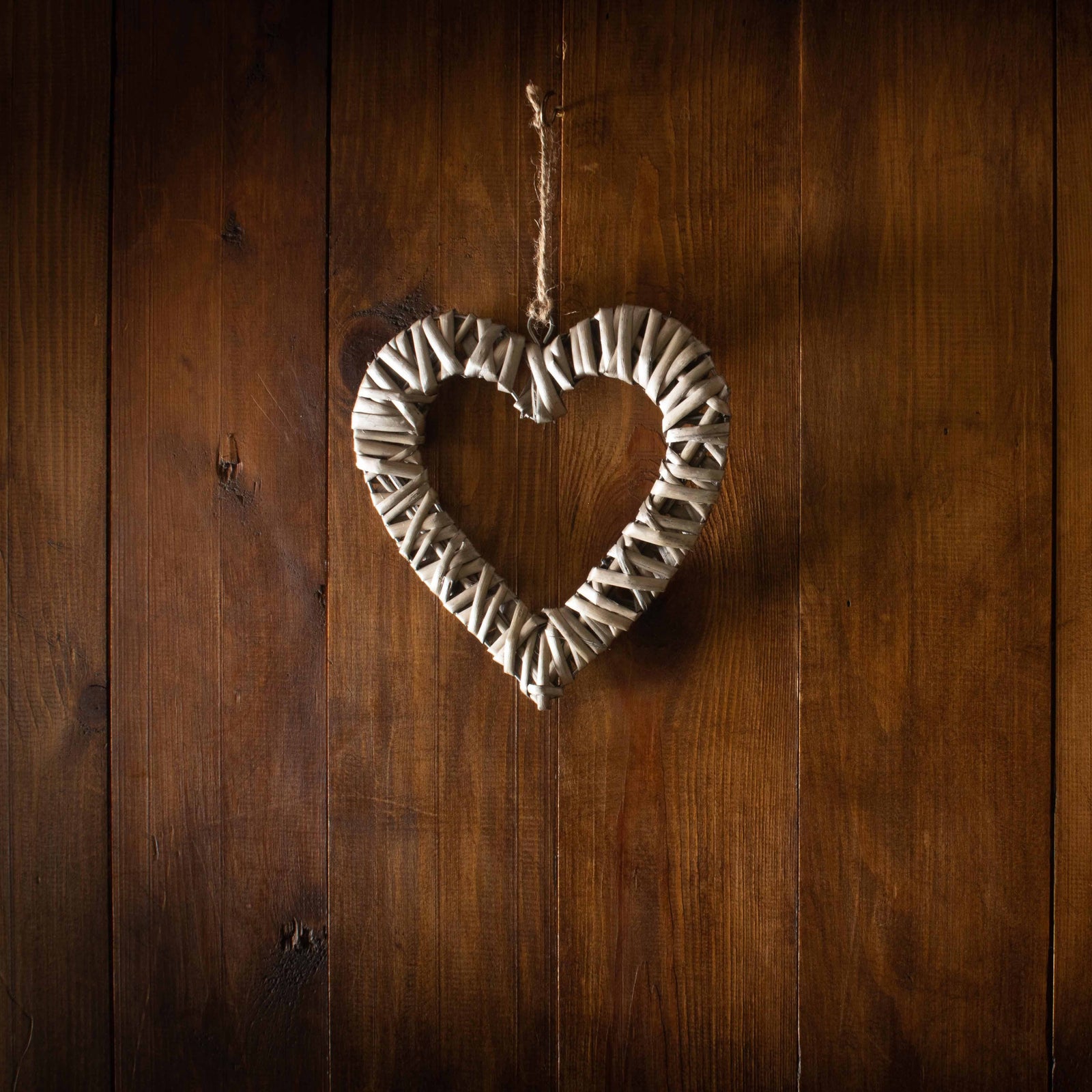 Wicker Flat Open Heart | Small | Gray