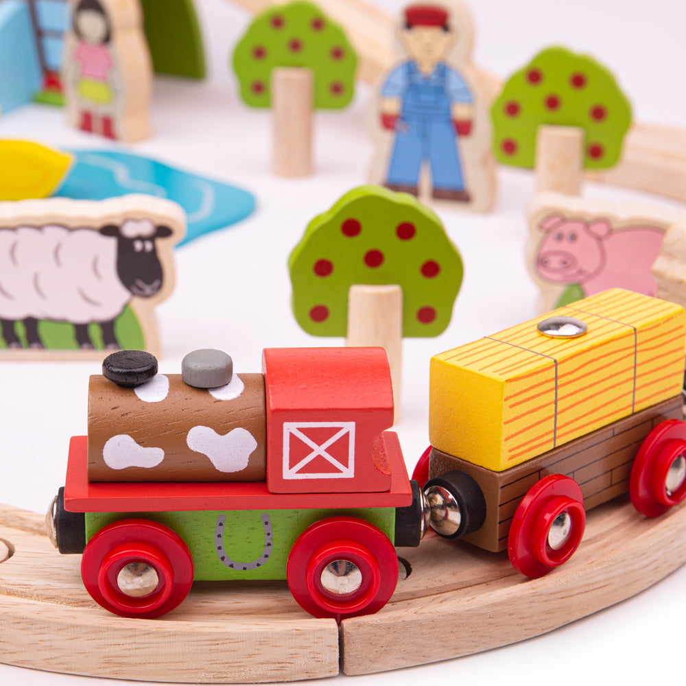 Wooden Farm Train Set - 44 Pieces