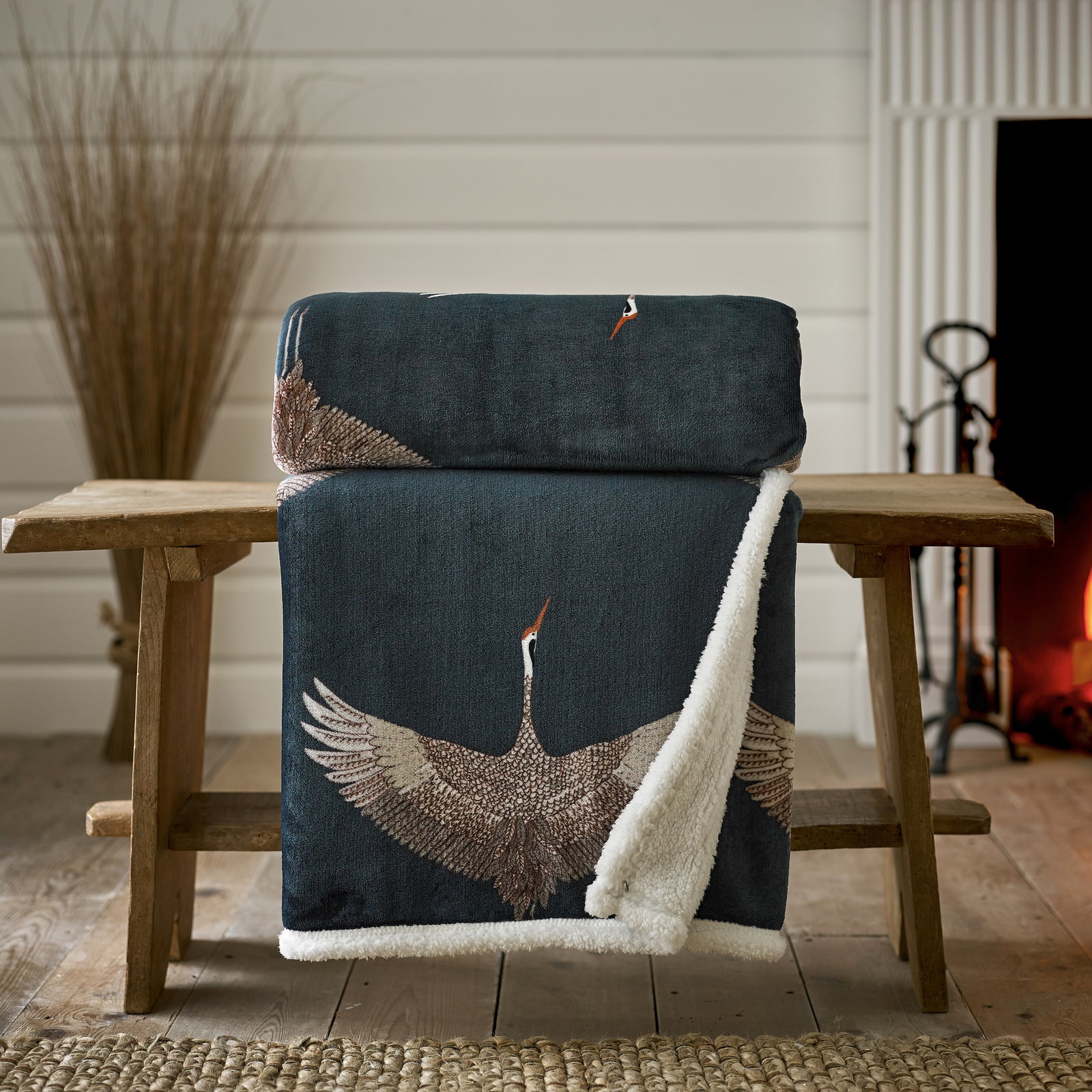 Snuggle Warm Fleece 140x180cm Throw Stork Blue