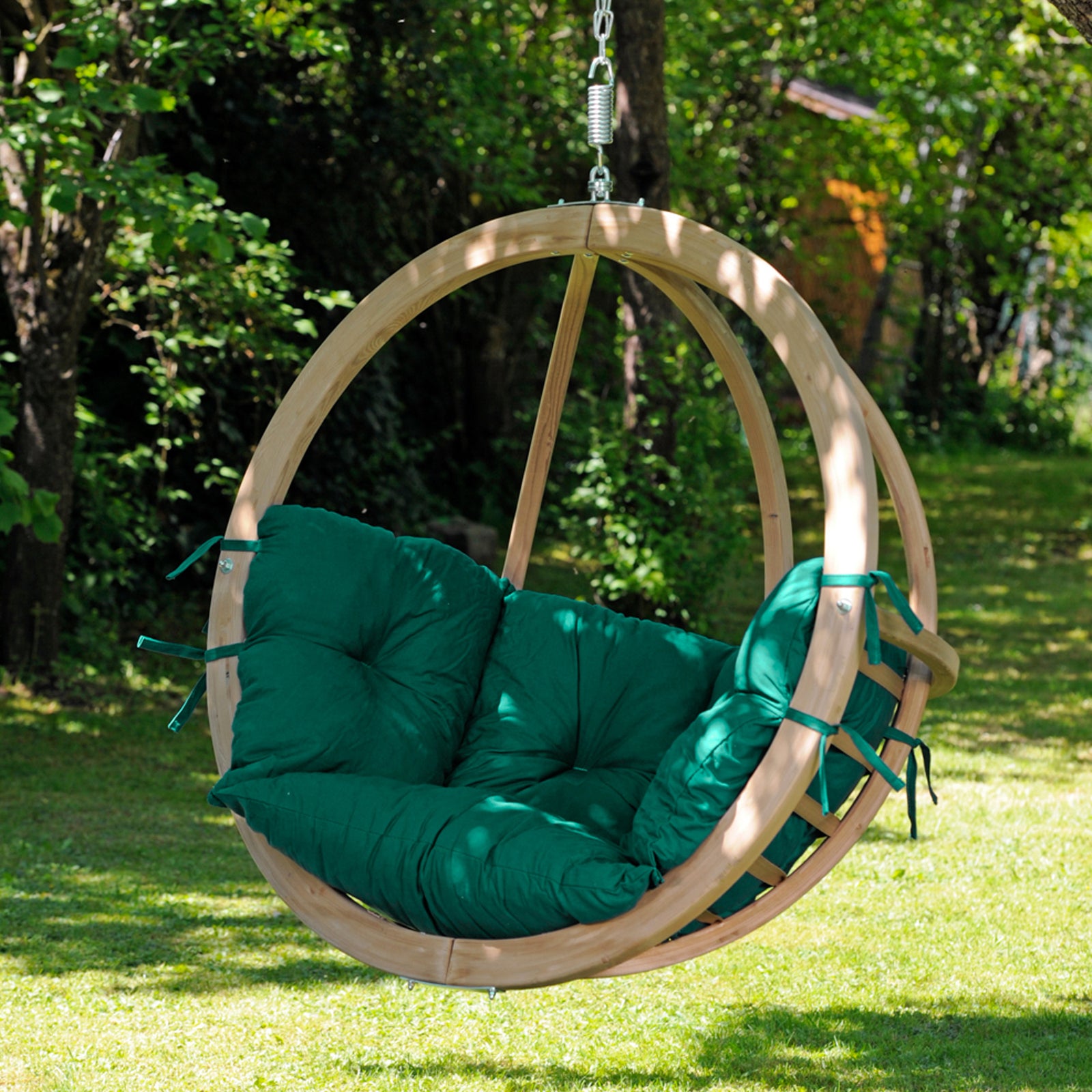 Globo Single Seat Weatherproof Hanging Egg Hammock Chair in Verde