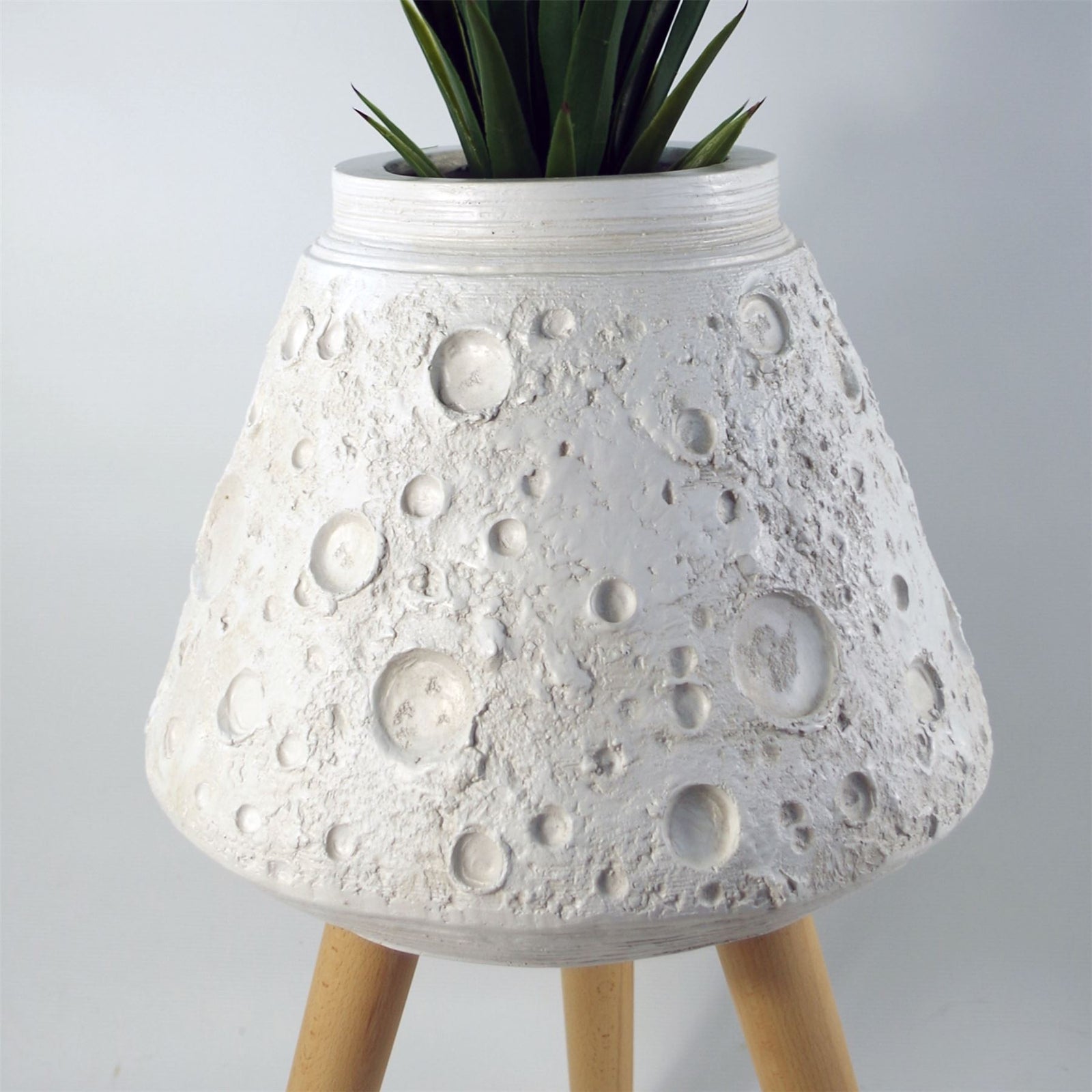 62cm X 40cm Large Lunar White Planter