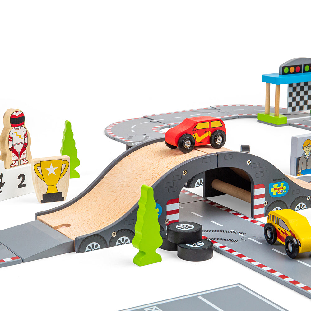 Wooden Roadway Race Day Set - 47 Pieces