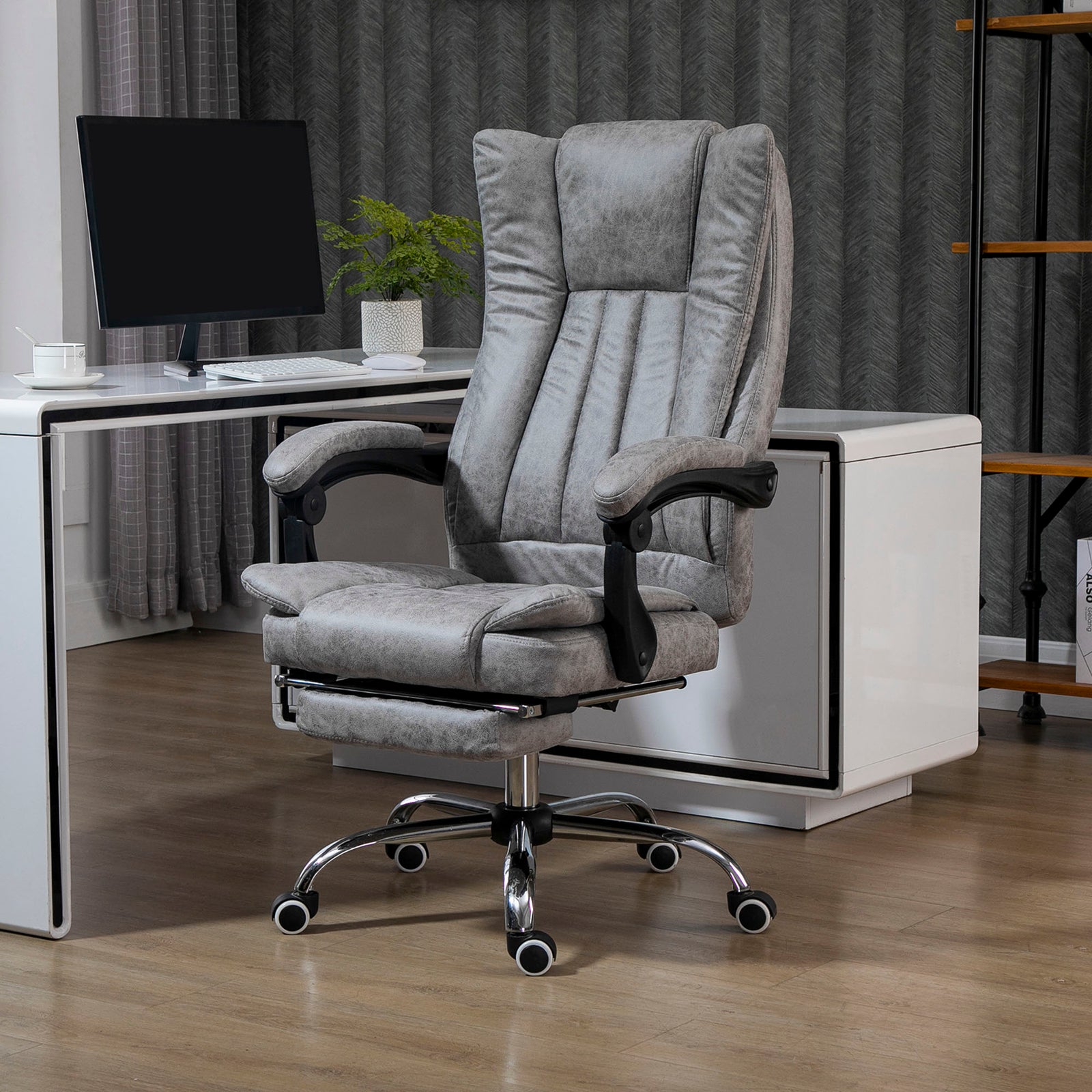 Executive Office Chair W/ Footrest | Gray