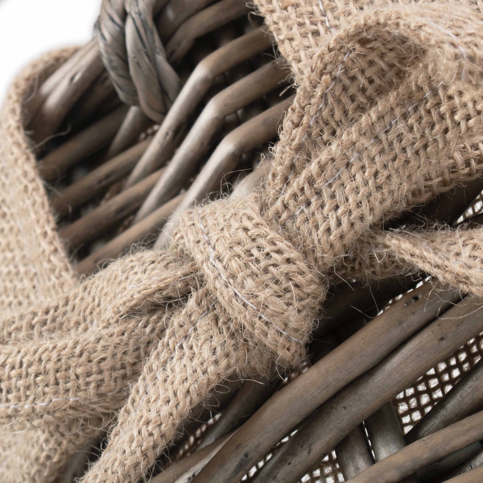 Wicker Round Hessian Lined Log Basket