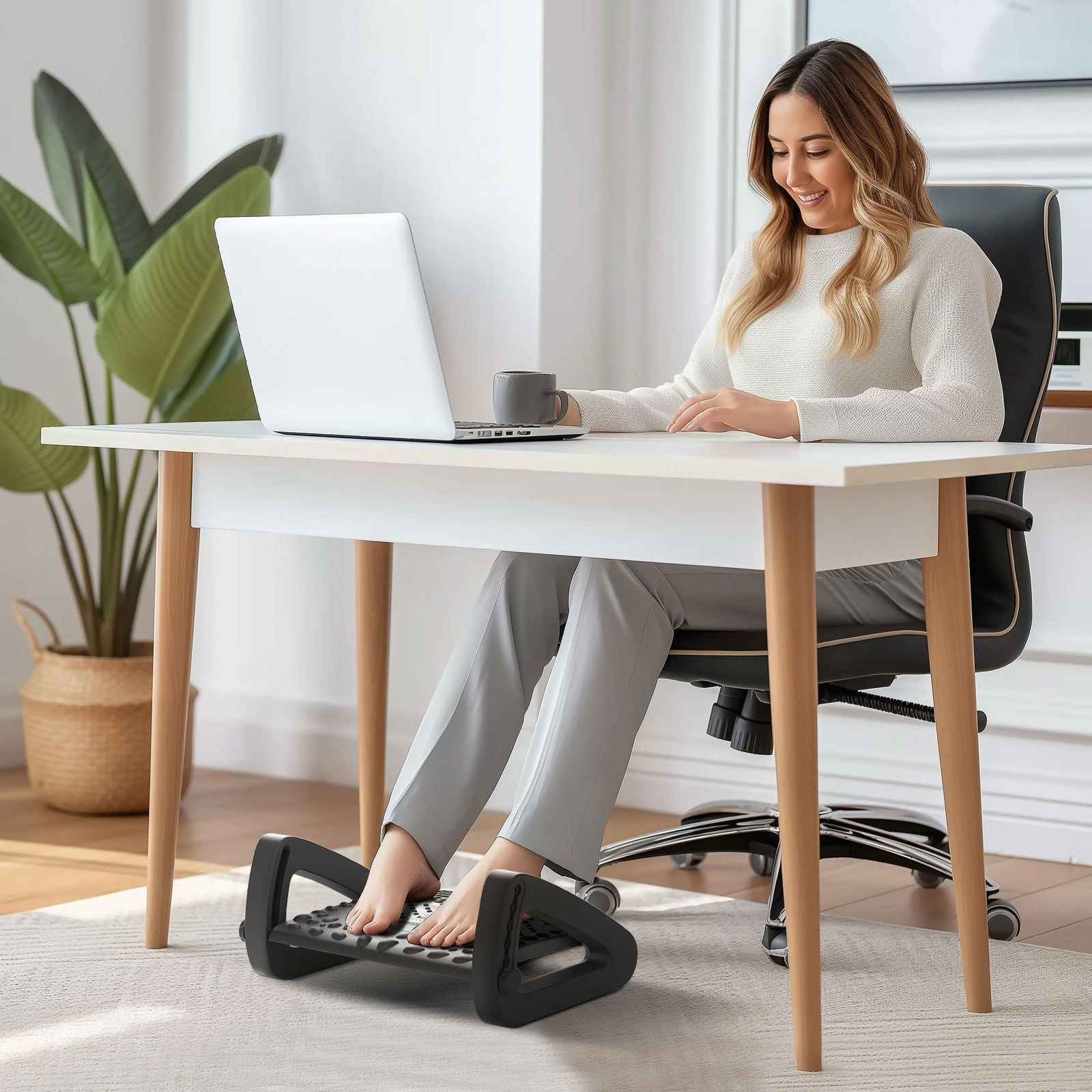 Non-slip Foot Rest Under Desk Office Footrest Adjustable