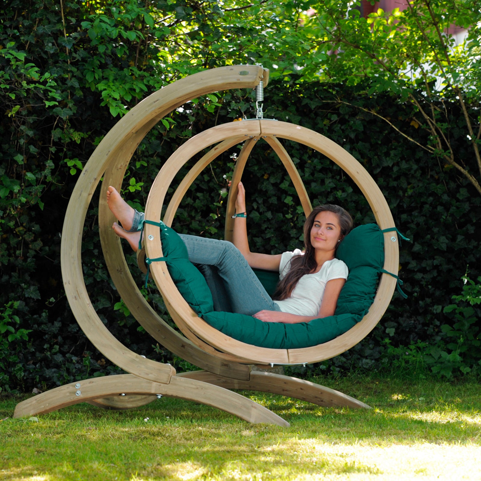 Globo Single Seat Weatherproof Hanging Egg Hammock Chair in Verde