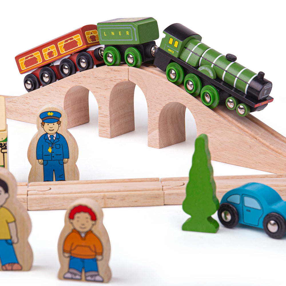 Wooden Flying Scotsman Train Set - 42 Pieces